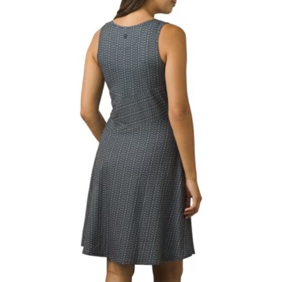 Prana Amelie Black & Gray Geometric Print Fit & Flare Outdoor Mini Dress - Picture 2 of 11